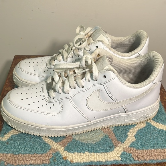 Nike Air Force 1 - Picture 3 of 8